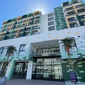 https://the-1-on-albert-building.hotels-capetown.com